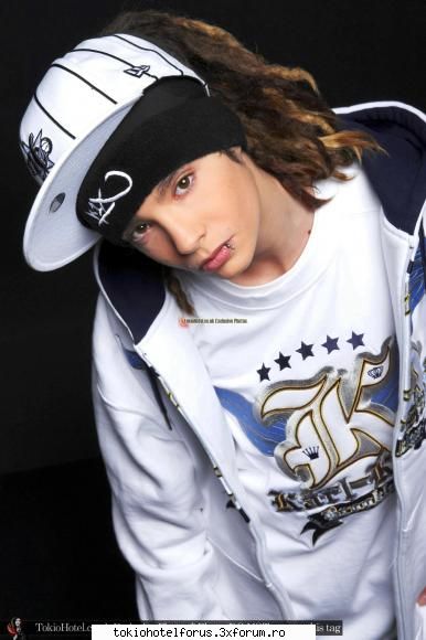 Toama - shadow - Tom